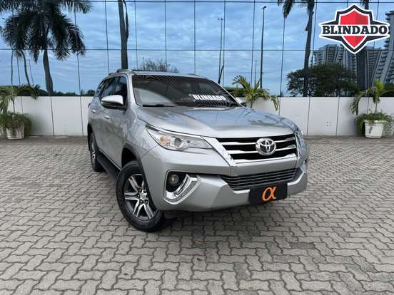 TOYOTA-HILUX SW4-2.7 SRV 7 LUGARES 4X2 16V FLEX 4P AUTOMÁTICO TOYOTA-HILUX SW4-2018