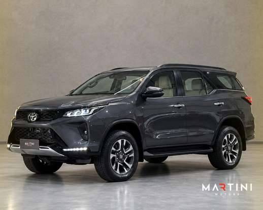 TOYOTA-HILUX SW4-2023