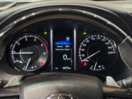 TOYOTA-HILUX SW4-2.8 D-4D TURBO DIESEL DIAMOND 7L 4X4 AUTOMÁTICO TOYOTA-HILUX SW4-2025