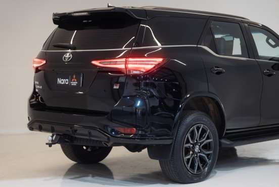 TOYOTA-HILUX SW4-2022