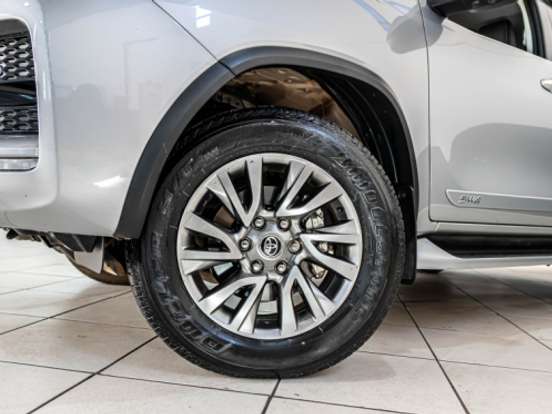 TOYOTA-HILUX SW4-2.8 D-4D TURBO DIESEL SRX 4X4 AUTOMÁTICO TOYOTA-HILUX SW4-2022