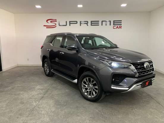 TOYOTA-HILUX SW4-2020
