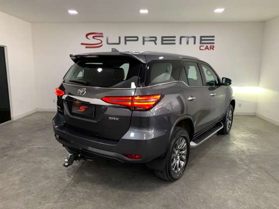 TOYOTA-HILUX SW4-2020