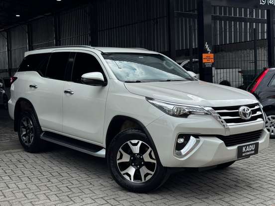TOYOTA-HILUX SW4-2.8 SRX 4X4 16V TURBO INTERCOOLER DIESEL 4P AUTOMÁTICO TOYOTA-HILUX SW4-2018