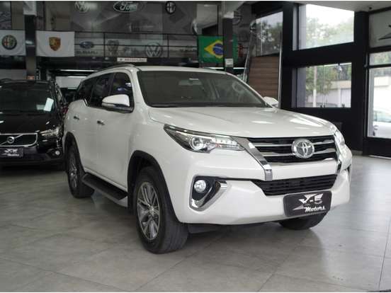 TOYOTA-HILUX SW4-2.8 SRX 4X4 16V TURBO INTERCOOLER DIESEL 4P AUTOMÁTICO TOYOTA-HILUX SW4-2016