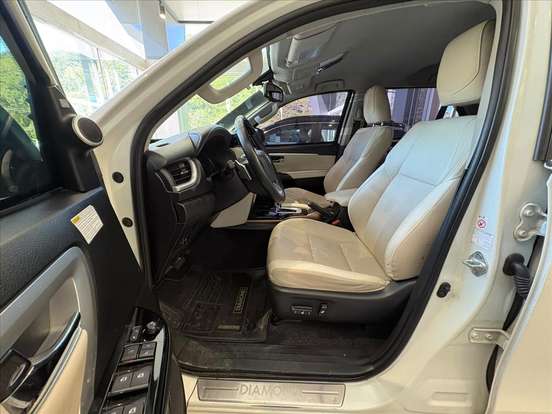 TOYOTA-HILUX SW4-2018