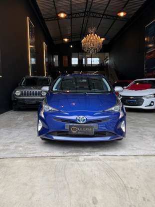 TOYOTA-PRIUS-2017