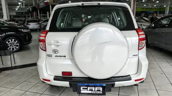 TOYOTA-RAV4-2011
