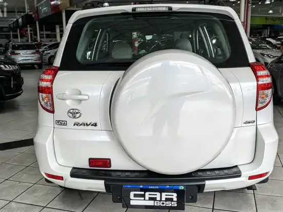 TOYOTA-RAV4-2.4 4X4 16V GASOLINA 4P AUTOMÁTICO TOYOTA-RAV4-2011
