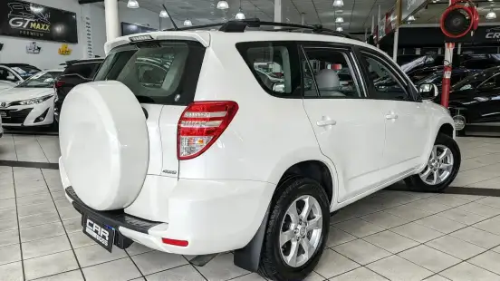 TOYOTA-RAV4-2011