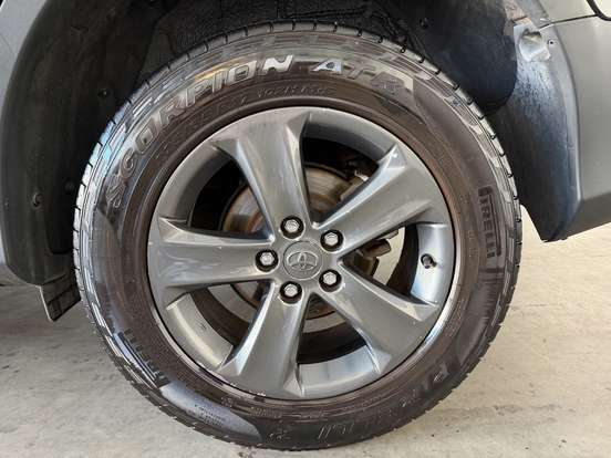 TOYOTA-RAV4-2013