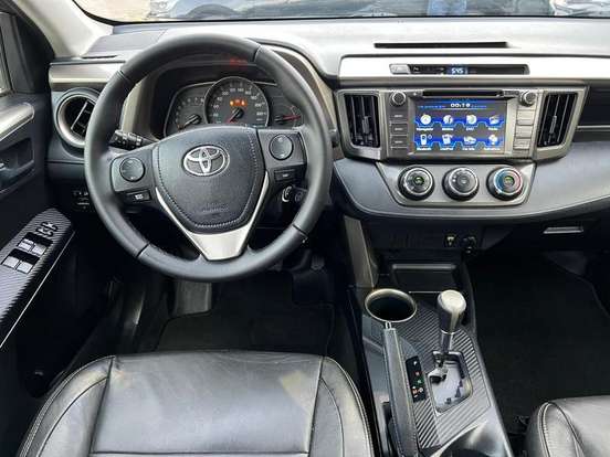 TOYOTA-RAV4-2014