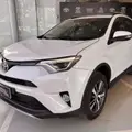 TOYOTA RAV4 2.0 TOP 4X2 16V GASOLINA 4P AUTOMÁTICO TOYOTA RAV4 2.0 TOP 4X2 16V GASOLINA 4P AUTOMÁTICO
