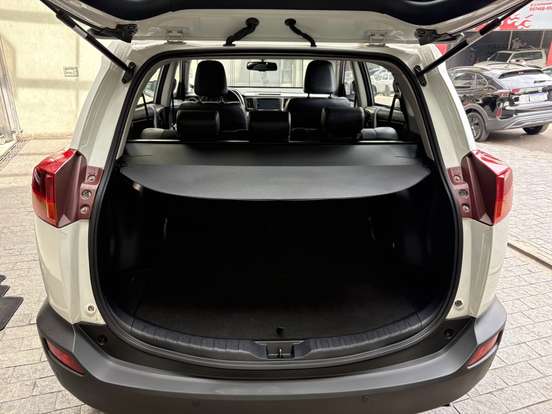 TOYOTA-RAV4-2.5 4X4 16V GASOLINA 4P AUTOMÁTICO TOYOTA-RAV4-2015