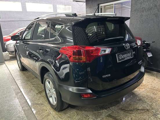 TOYOTA-RAV4-2013