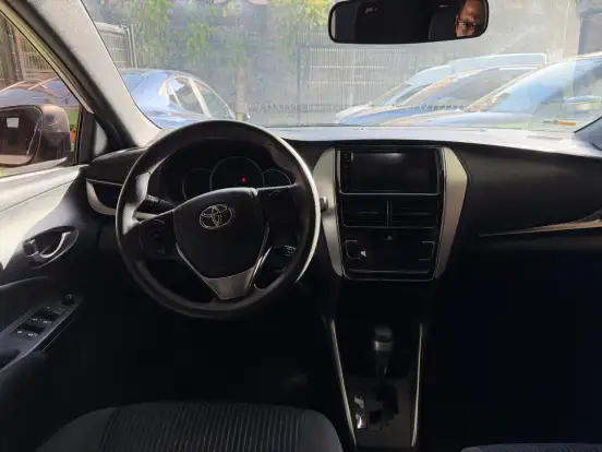 TOYOTA-YARIS-2020