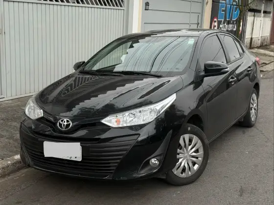 TOYOTA YARIS 1.5 16V FLEX SEDAN XL LIVE MULTIDRIVE