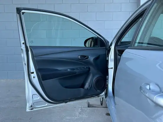TOYOTA-YARIS-2025