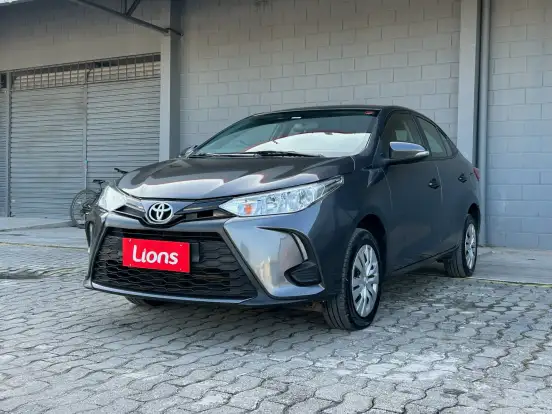 TOYOTA-YARIS-2024