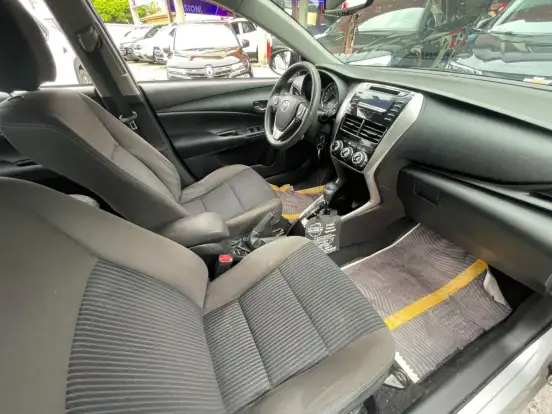 TOYOTA-YARIS-2018