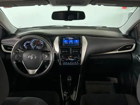 TOYOTA-YARIS-1.5 16V FLEX SEDAN XL PLUS TECH MULTIDRIVE TOYOTA-YARIS-2018