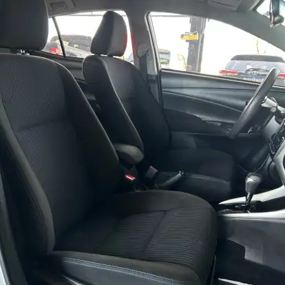 TOYOTA-YARIS-2018