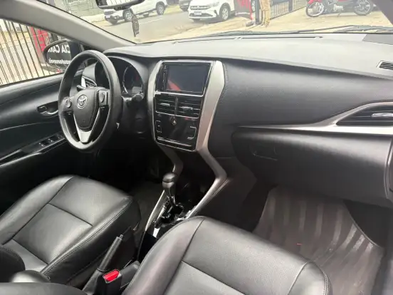 TOYOTA-YARIS-1.5 16V FLEX SEDAN XL PLUS TECH MULTIDRIVE TOYOTA-YARIS-2019