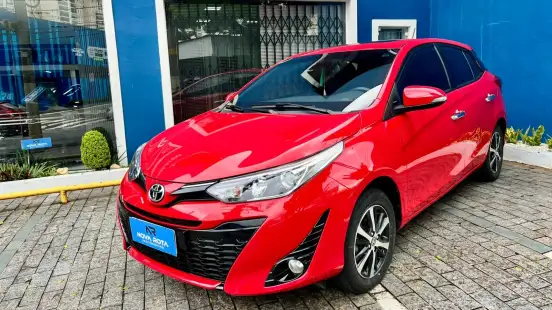 TOYOTA-YARIS-2019