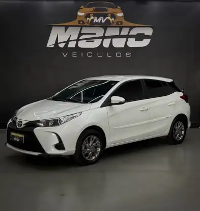 TOYOTA-YARIS-2022