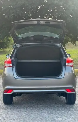 TOYOTA-YARIS-2019