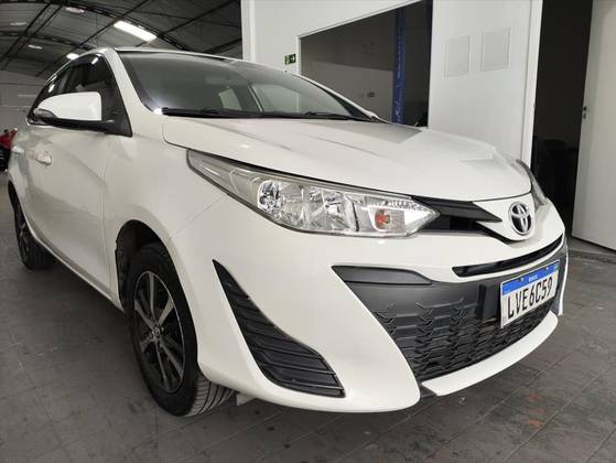 TOYOTA YARIS 1.3 16V FLEX XL LIVE MULTIDRIVE