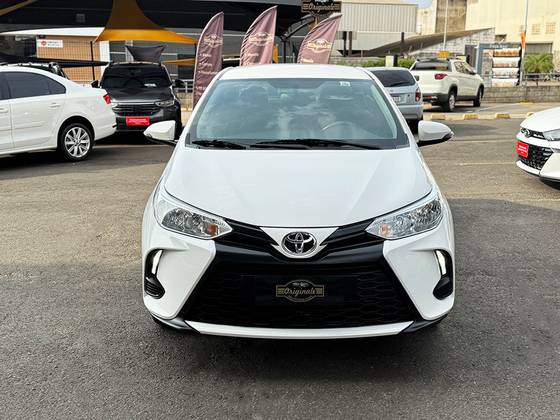 TOYOTA YARIS 1.5 16V FLEX SEDAN XL LIVE MULTIDRIVE