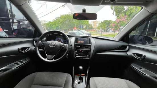 TOYOTA-YARIS-2024