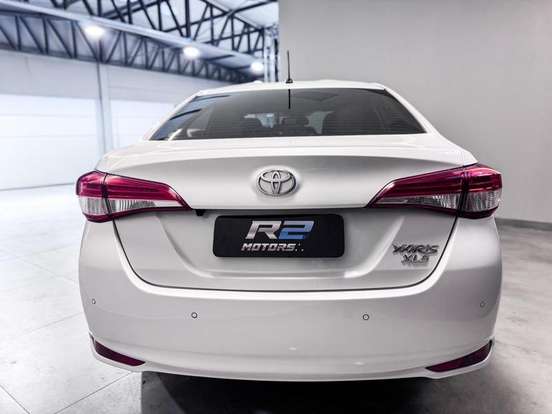 TOYOTA-YARIS-1.5 16V FLEX SEDAN XLS CONNECT MULTIDRIVE TOYOTA-YARIS-2022