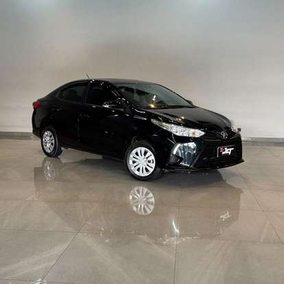 TOYOTA-YARIS-2023