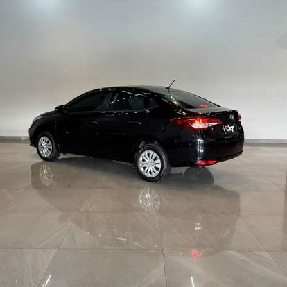 TOYOTA-YARIS-2023