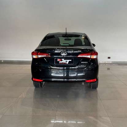 TOYOTA-YARIS-2023