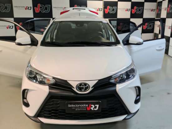 TOYOTA-YARIS-1.5 16V FLEX SEDAN XS MULTIDRIVE TOYOTA-YARIS-2024