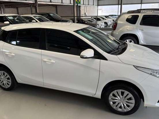 TOYOTA-YARIS-1.5 16V FLEX XL MULTIDRIVE TOYOTA-YARIS-2024