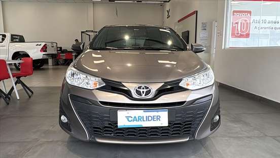TOYOTA-YARIS-2020