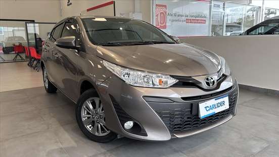 TOYOTA-YARIS-2020