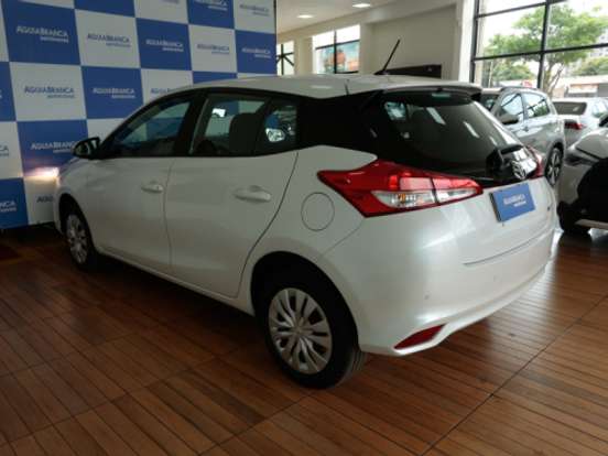TOYOTA-YARIS-1.5 16V FLEX XS MULTIDRIVE TOYOTA-YARIS-2024
