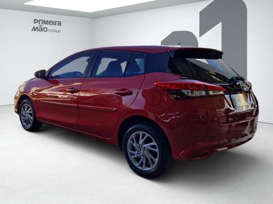 TOYOTA-YARIS-2024