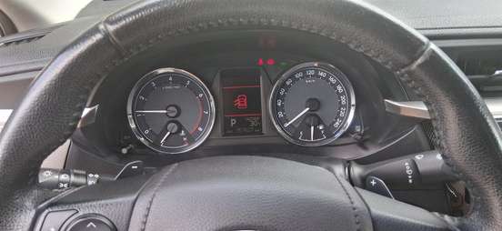 TOYOTA-COROLLA-2014