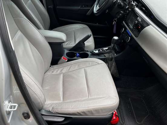 TOYOTA-COROLLA-2.0 XEI 16V FLEX 4P AUTOMÁTICO TOYOTA-COROLLA-2015