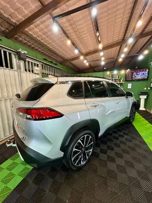 TOYOTA-COROLLA CROSS-2024