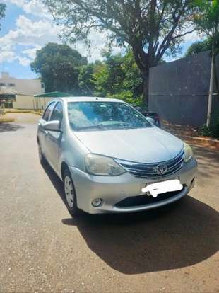 TOYOTA-ETIOS-2015