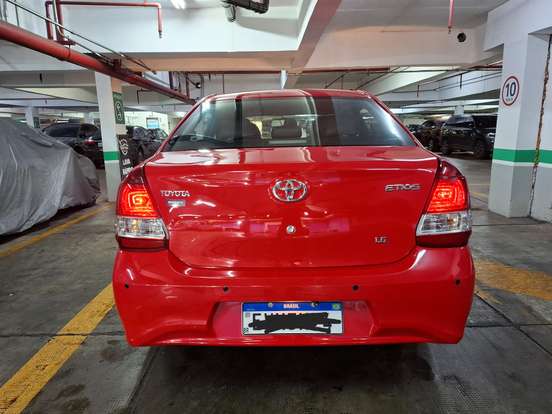 TOYOTA-ETIOS-2018