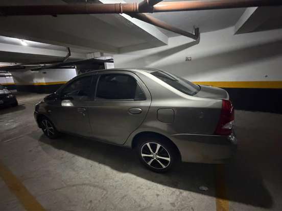 TOYOTA-ETIOS-1.5 XS SEDAN 16V FLEX 4P AUTOMÁTICO TOYOTA-ETIOS-2017