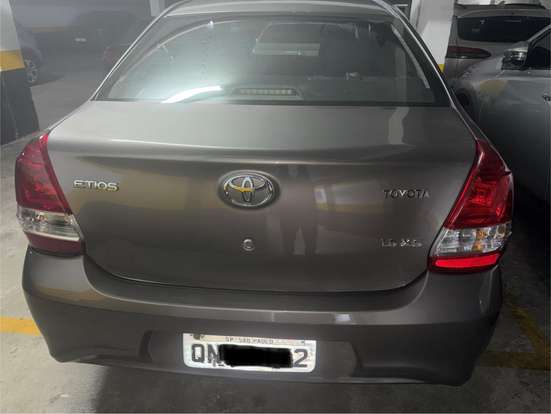 TOYOTA-ETIOS-2017